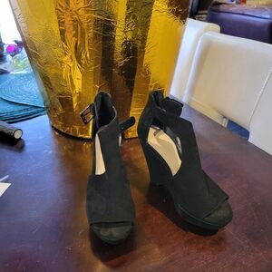 Nine West Black Suede Peep-Toe Platform Wedge Heels